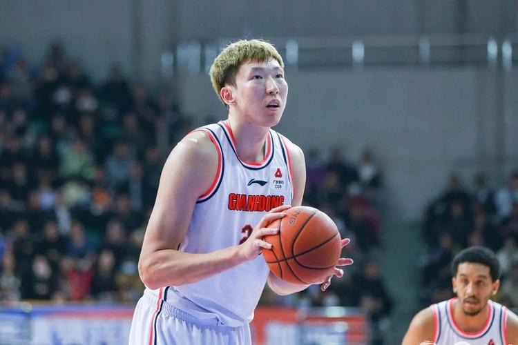 CBA赛场上的友情与竞争,B体育官网独家故事,cba com