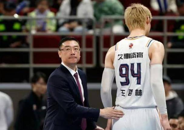 B体育官网特别策划:CBA球员的职业生涯之路,cbasport