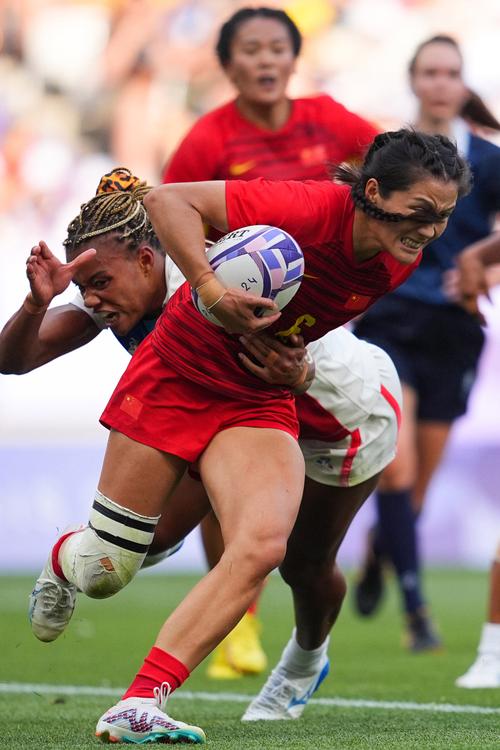 B体育官网：橄榄球六国赛中的经典比赛片段，橄榄球国际比赛