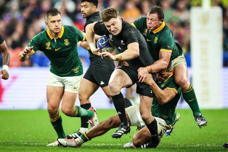 B体育：橄榄球赛场上的奇迹逆转，南非队再创辉煌，南非英式橄榄球国家队队长