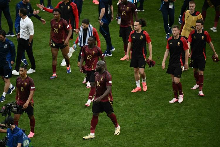 B体育app报道：法国与英格兰会师半决赛，欧洲顶级对决即将上演，欧洲杯法国队vs英格兰队