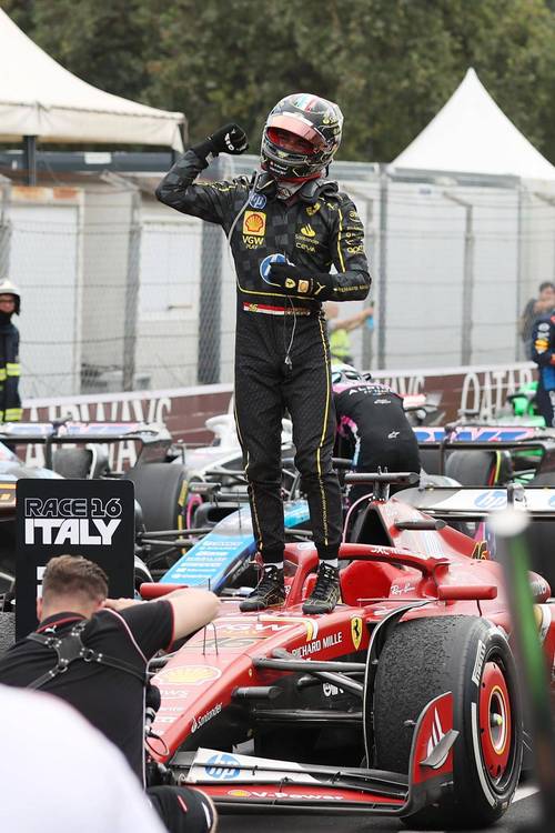 B体育：F1车手们的幕后生活揭秘，f1车手体能