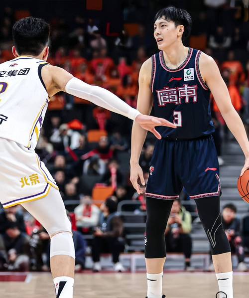 B体育官网：CBA三分王之争，谁能笑到最后？，cba三分榜最新排名