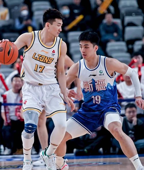 CBA赛季助攻王争夺激烈，B体育独家点评，cba助攻集锦