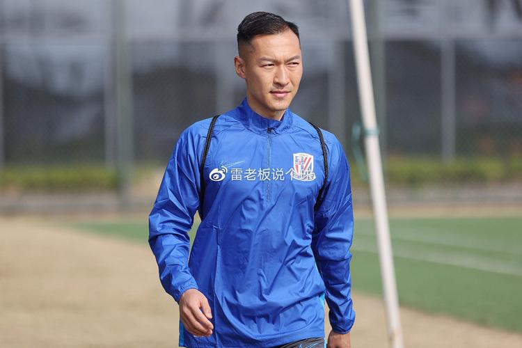 B体育：上海队的年轻球员表现令人惊喜，上海籍球员