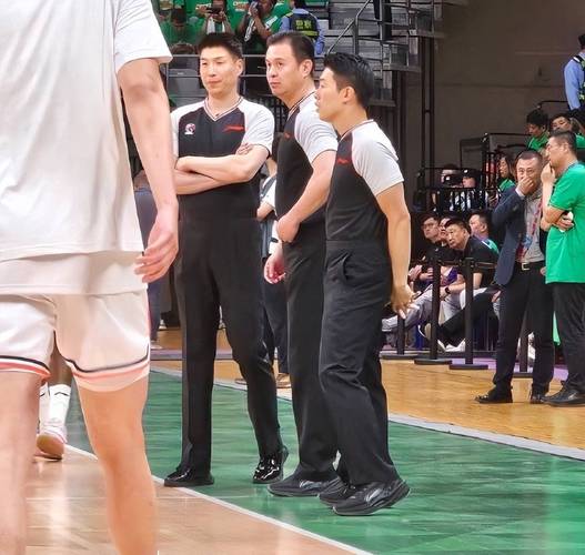 CBA赛场激情时刻,B体育app高清画质独家呈现,cba体育频道