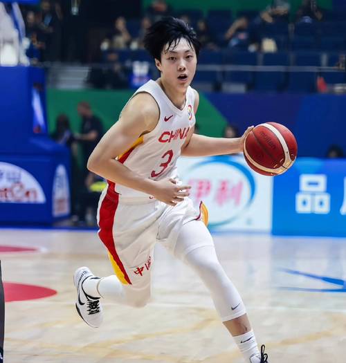 CBA球队连胜纪录刷新，B体育app即时推送，cba player