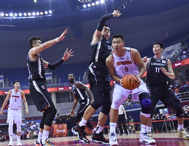 B体育官网深入分析CBA球队的薪资结构与经济压力,揭示背后的商业秘密