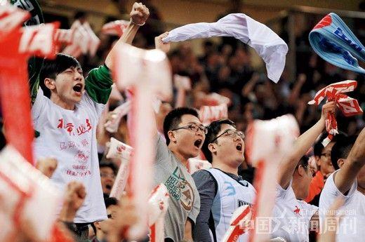 从球迷角度评测B体育app在观看CBA比赛直播时的用户体验与功能亮点，cba体育频道手机在线直播