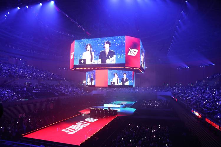 B体育平台评测：LPL赛事的投注机会分析，如何通过B体育app最大化您的投资回报？