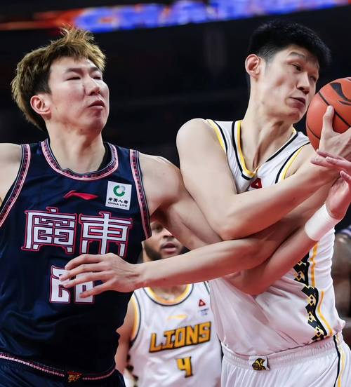 分析CBA季后赛的关键因素，B体育专家团队提供全方位解读，cba季后赛是怎么回事